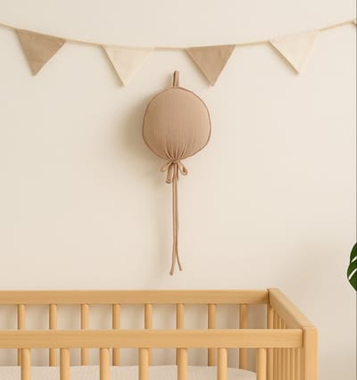 Hydrofiele ballon Rammelaartje - kinderkamer decoratie - babykamer decoratie - zandkleur