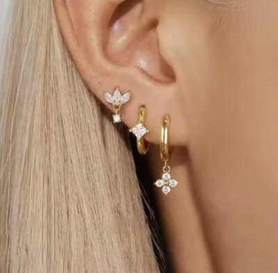 Gouden Oorbellen - 3 Stuks - Kleur: Goud - Hoge Kwaliteit - Luxe Oorbellen - RVS / Roestvrijstaal / Stainless Steel - Oorbellen Set - Inclusief Luxe Cadeau Verpakking - Oorhangers / Oorring / Oorsteker / Oorknop - Verkleurt Niet - Earrings