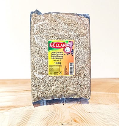 Gülcan Geroosterde Goudsesam – 1 kg | 100% Natuurlijk | Intense Smaak & Gezonde Voeding - Kavrulmuş Altın Susam – 1 kg | %100 Doğal | Yoğun Lezzet & Sağlıklı Beslenme - Roasted Golden Sesame – 1 kg | 100% Natural | Intense Flavor & Healthy Nutrition