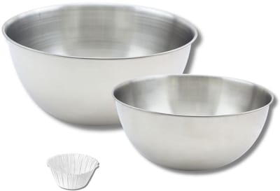 Set bestaande uit een set van 30 muffinvormpjes, 1 spatel Zenker en 2 mengkommen Fackelmann