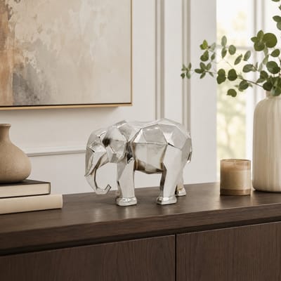 Zirkle Geometrisch Olifant Beeld Zilverkleurig – Luxe Dierenbeeld Polyresin 25x13x18 cm – Modern Decoratief Ornament – Zilveren Olifant Woondecoratie – Beeldje voor Woonkamer, Dressoir, Kast, Bureau & Kantoor – Cadeau Decoratie