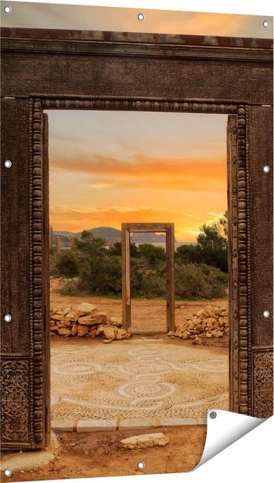 Gards Tuinposter Cale Llentia Deur Opening in Ibiza - 80x120 cm - Tuindoek - Tuindecoratie - Wanddecoratie buiten - Tuinschilderij
