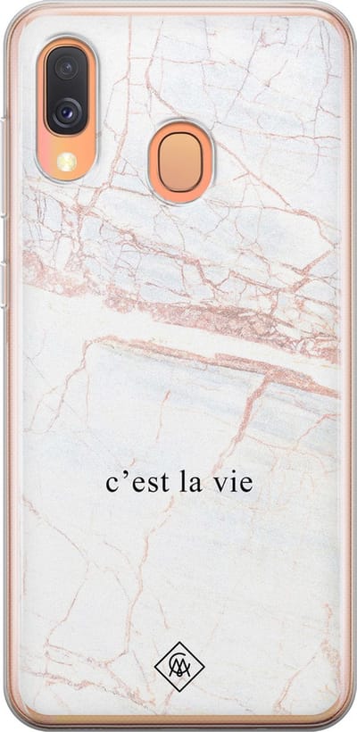Casimoda® hoesje - Geschikt voor Samsung A40 - C'est La Vie - Backcover - Siliconen/TPU - Bruin/beige