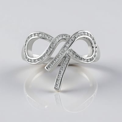 Cavill - Zilveren ring dames 925 Sterling zilver platina verguld - 61 Cambodja zirkonia's 0,869 ct - Elegante oneindigheid knoop ring 20 mm