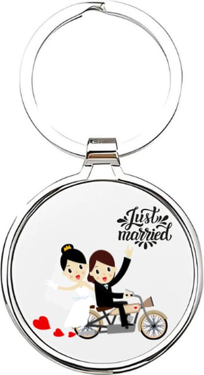 Akyol - just married Sleutelhanger - Trouwen - bruidspaar - trouwerij - trouwdag - bruiloft - bruid - bruidegom - feestje - liefde - relatie - samenzijn - love - i love you - wil je met me trouwen - trouwring - 4 x 7,5 CM