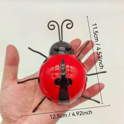 1PC Sculpture de Jardin Mur Métal Coccinelle, Décoration Suspendue de Cour Coccinelle Décoration Murale, Ornement Coccinelle en Fer rouge