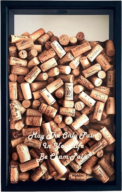Proostbox Zwart - May The Only Pain In Your Life Be Cham-Pain - 50x32cm - Handgemaakte Kurkbox | Wijn cadeau | Wijn Kurkhouder | Wijnkurk bewaardoos