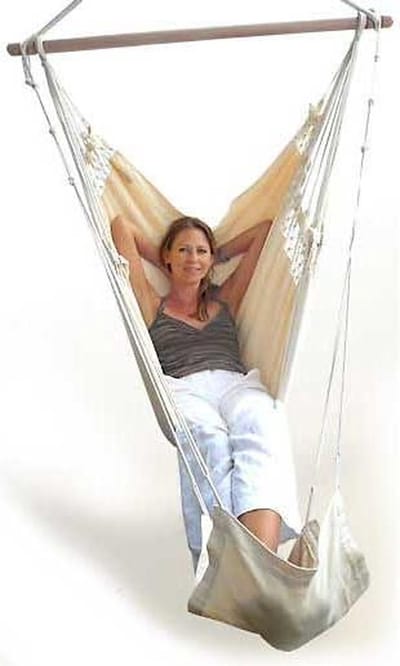 Bahia Hangstoel Ecru XL met voetensteun en gratis kussentje