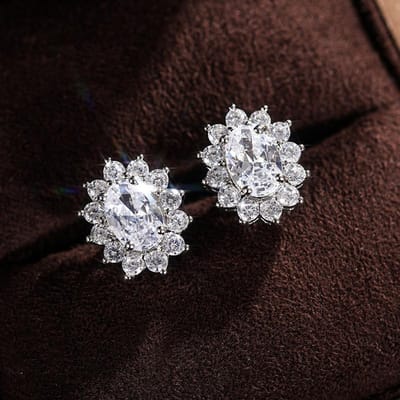 Huitan Mode Zonnebloem Vorm Oorbellen Vrouwen Schitterende Ovale Zirkonia Luxe Vrouwelijke Feest Sieraden Oorbel Topkwaliteit black