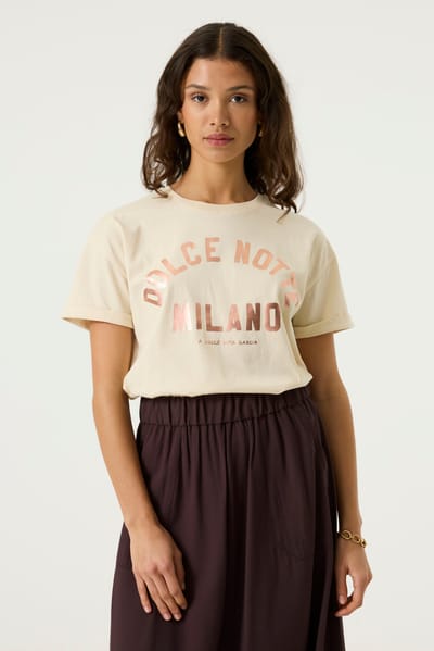 Garcia beige dames t-shirt   Ronde hals   Regular fit   Tekst patroon   Korte mouw Beige XS