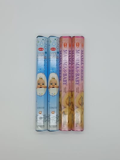 HEM – Baby Powder – Mama & Baby – ** bestseller ** Baby geuren pakket *** – wierook – wierookstokje – 4x20 pakjes = 80 stokjes van Baby & Mama geuren – geurstokje- Creëer een Betoverende Sfeer met Ons Indiase Wierook Pakket en Gratis Wierookhouder!
