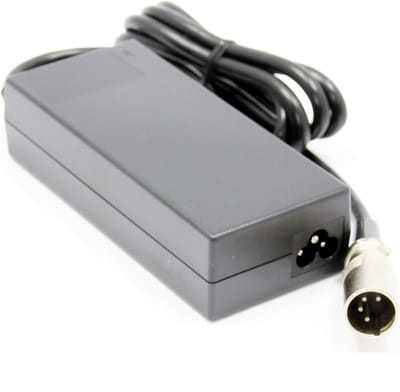 Acculader SANS SSLC084V42 42v 2A met XLR4 connector