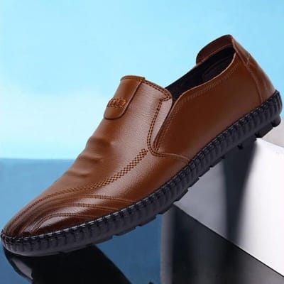 Chaussures en Cuir Décontractées Bonnet Chaussure Unique Version Coréenne de PU Semelle Souple Botte Mode Bottes d'Habillage Mocassins Plats Confortables pour Homme 40 marron