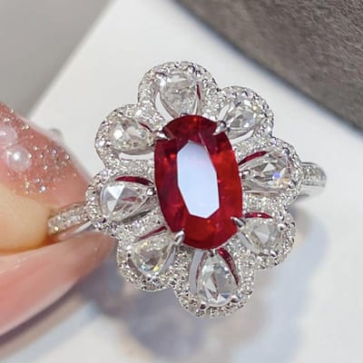 Gestempelde Mode Imitatie Natuurlijke Duivenbloed Robijn Bloem Ring Voor Vrouwen Waterdruppel Vorm Feest Verjaardag Sieraden Cadeau 10 gray