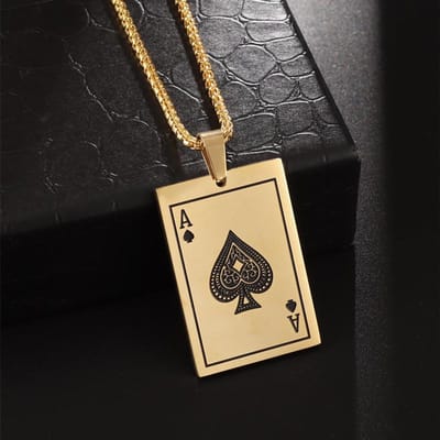 Exquise Luxe Poker Kaart Schoppen A Hanger Roestvrijstalen Ketting Casino Geluksaccessoires Party Sieraden Cadeau beige