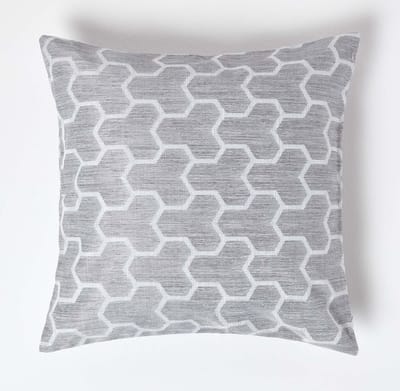 Homescapes Grijze kussenhoes met geometrisch patroon 45 x 45 cm
