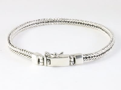 Zilveren armband met vossenstraat schakels en kliksluiting - lengte 20 cm