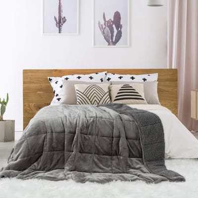 Dailygoods- Gewichtsdeken 7kg - Omkeerbaar Sherpa-flanel - Extra warme/pluizige deken - 150x200cm - 7-laags ontwerp - Stressverlichting - Verzwaarde Deken