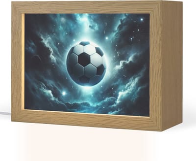 Nachtlampje 20x15 cm - Kinder lampje - Voetbal - Galaxy - Ruimte - Sport - Blauw - Tafellamp kinderkamer - Slaapkamer lamp - Bedlamp kinderen - Kinderlampje stopcontact - Wandlamp babykamer - Nachtlampjes