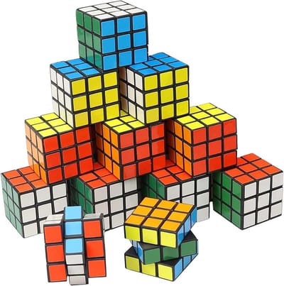 Mini Magic Cubes Set van 12 Stuks - Perfecte Puzzel voor Kinderen, Verjaardagsgeschenken en Reisspelletjes