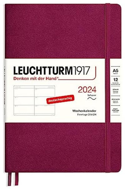 Weekkalender A5 2024 - Softcover in Portrood met Notitievellen en Verjaardagen