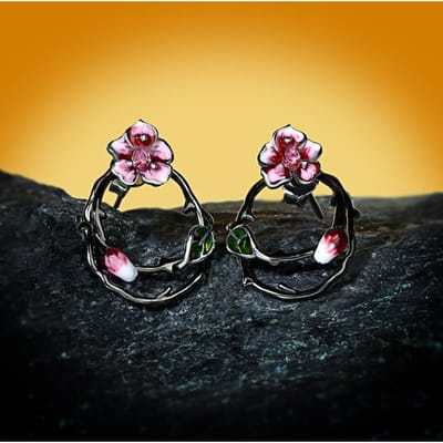 Hoge Kwaliteit Zoet Temperament Handgemaakte Emaille Bloem Holle Oorbellen Dames Zilver Romantische Bloemsieraden beige
