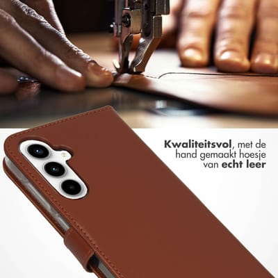 Selencia Hoesje - Geschikt voor Samsung Galaxy A35 - Echt Lederen Bookcase - Lichtbruin