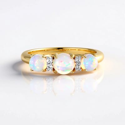 Cavill - Zilveren Ring met 3 Welo-Opalen en Zirkonia's - 925 Sterling Zilver Verguld - Ronde Cabochon Opalen - Elegante Damesring - Maat 18-20