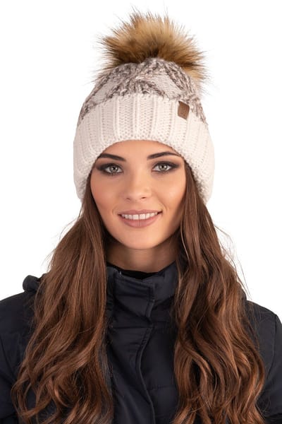 Vivisence Dames Wintermuts - Zachte Fleecevoering En Modieuze Gebreide Steek Met Kunstbont Pompon - Zit Comfortabel Blijft Goed Op Het Hoofd En Beschermt Tegen Koude Dagen Zonder Statisch Haar - Ecru