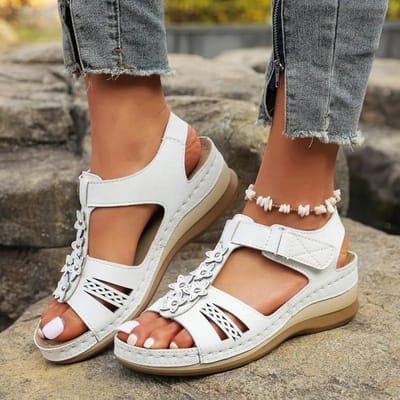 Chaussures pour femmes Vente chaude Sandales à bout ouvert pour femmes Sandales décontractées florales tendance Femmes Nouvelles Grande taille Meilleur vendeur Sandales compensées 41