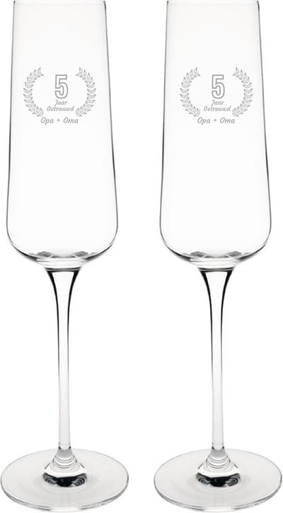 Gegraveerde set champagneglazen 27cl Opa + Oma 5 jaar getrouwd