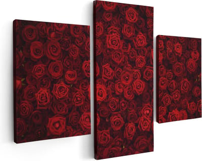Artaza Canvas Schilderij Drieluik Rode Rozen Achtergrond - 90x60 - Foto Op Canvas - Canvas Print