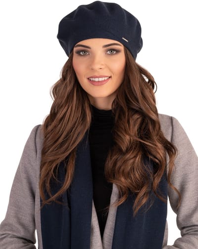 Vivisence Dames Winter Baret - Wolmix Met Zacht Gebreid Materiaal En Elastische Afwerking - Comfortabele Pasvorm Die Mooi Aansluit En Stijlvol Karakter Voor Dagelijkse Outfits En Cadeau Momenten - Donkerblauw