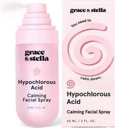 grace & stella Zachte Acne Spray om Roodheid en Opvlammingen te Kalmeren - Hypochloorzuurspray voor Lichaam & Gezicht - Verzachtende Gezichtsmist voor de Gevoelige Huid – Reisformaat (60 ml)