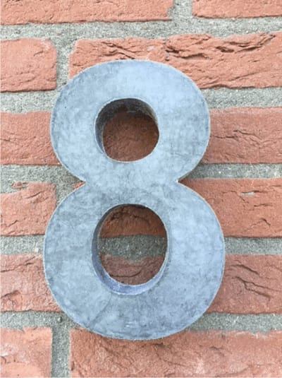 Betonnen huisnummer, hoogte 25cm, huisnummer beton cijfer 8