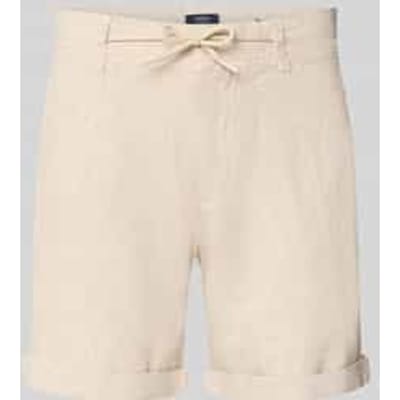 Linenshorts met strikceintuur en achterzakken