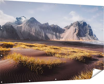 Gards Tuinposter Zwart Zand in de Bergen van IJsland - 180x120 cm - Tuindoek - Tuindecoratie - Wanddecoratie buiten - Tuinschilderij