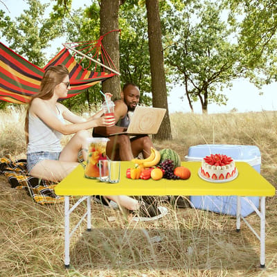 Pugsdrly Stevige en draagbare klaptafel van 125 cm met handgreep, in hoogte verstelbare klaptafel, multifunctionele klaptafel voor op de camping, picknicks, feesten, binnen of buiten, draagvermogen 135 kg (geel)