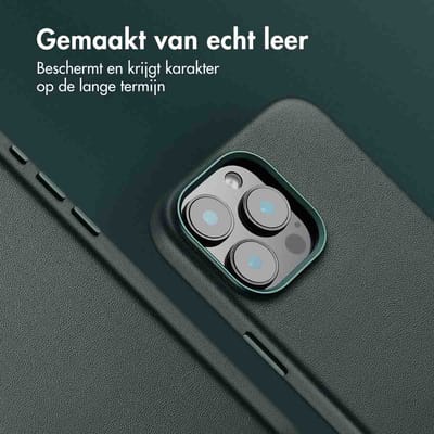 Accezz Hoesje - Geschikt voor iPhone 16 Pro Max - geschikt voor MagSafe Leather Backcover - Cedar Green