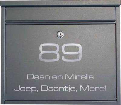 BR130 Brievenbus antraciet met naam en huisnummer 36x32x11.5cm