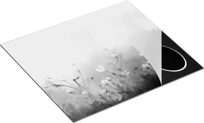 Chefcare Inductie Beschermer Witte Bloemen op een Blauw Achtergrond - Zwart Wit - 60x50 cm - Afdekplaat Inductie - Kookplaat Beschermer - Inductie Mat