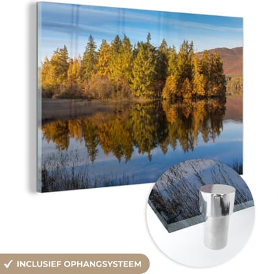 ® Glasschilderij 180x120 cm - Schilderij acrylglas - Reflectie van bomen in het Nationaal park Cairngorms in Schotland - Foto op glas - Muurdecoratie woonkamer - Wanddecoratie slaapkamer - Schilderijen