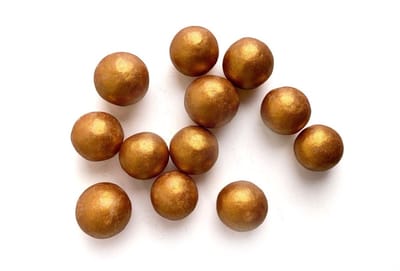 Mona Lisa Pearls gold pearly Mona Lisa