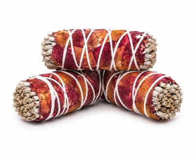 smudge stick witte salie met rozenblaadjes - smudgen - huis reinigen - 3 stuks