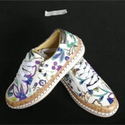 Nieuwe Dames Sneakers Elegante Bloemen Gedrukt Lace Up Vrouwelijke Platte Schoenen Mode Ronde Neus Dame Gevulkaniseerde Schoenen Dames Casual Schoenen 41 white