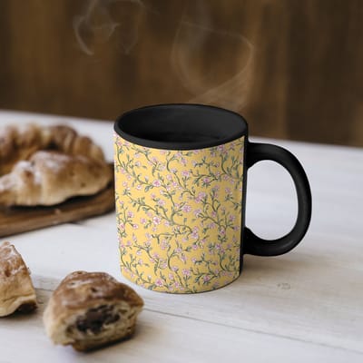 Magische Mok - Foto op Warmte Mokken - Koffiemok - Bloemen - Motief - Geel - Magic Mok - Beker - 350 ML - Theemok