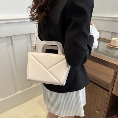 Hoge waarde Modieus Effen Kleur Grote Capaciteit Nieuwe Lente Eenvoudig en Modieus Handtas Schouder Crossbody Kleine Vierkante Tas black