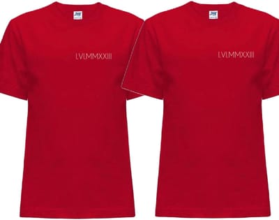 Valentijnsdag shirts set voor hem en haar - Gepersonaliseerd met jullie liefdesdatum in romeinse cijfers - Maten doorgeven via de mail - Rood - Verkrijgbaar in de maten S t/m XXL
