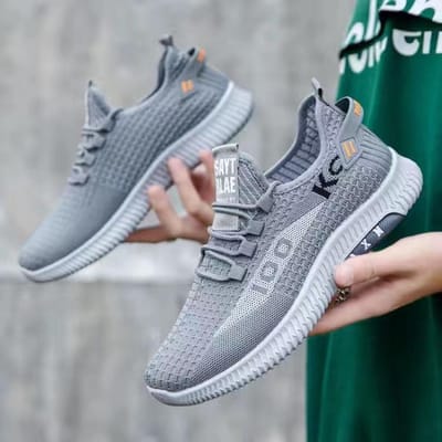 Herfst Nieuwe Comfortabele Herenschoenen Mode Ademende Hardloopschoenen Heren Vliegweefsel Lage Mond Vetersluiting Mesh Trendy Schoenen 44 gray