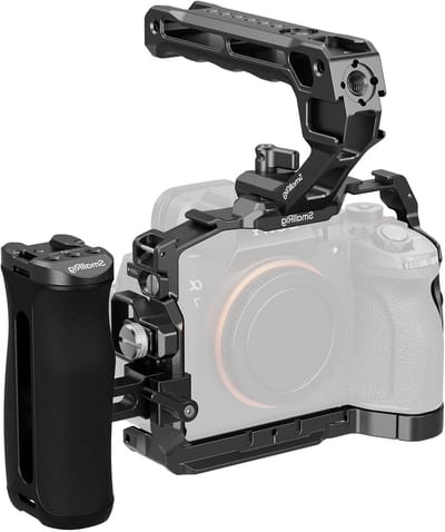 Geavanceerde Cage Kit voor Sony Alpha 7 V, 7R V en 7 IV met Snelle Bevestigingsplaat, Top- en Zijhandgreep, HDMI Kabelklem en Meer Accessoires